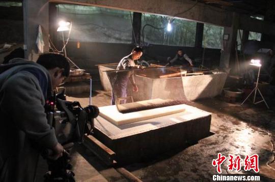 �_������ꑌ��桷�ҕ��Ŀ���M�Ĵ��A�����L�Ĕz