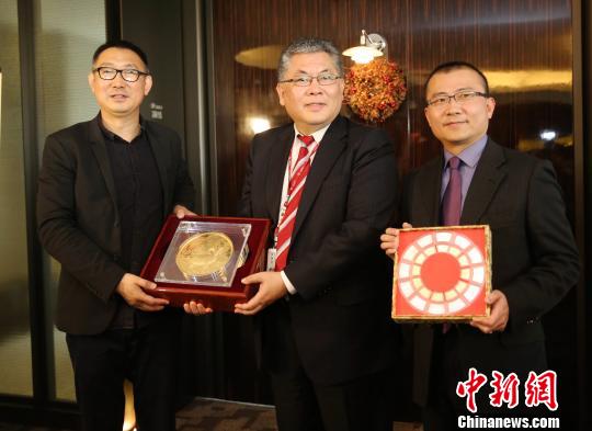 10公斤重的羊年生肖金幣首次亮相臺(tái)北 10公斤重的羊年生肖金幣首次亮相臺(tái)北