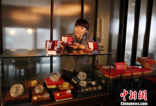 10公斤重的羊年生肖金幣首次亮相臺(tái)北 10公斤重的羊年生肖金幣首次亮相臺(tái)北