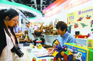 ���龩����(hu��)�ĳ��ͣ��_(t��i)���^�������ǵ��Ĵ΅�չ����2012���׌þ�����(hu��)����14���_(t��i)��չ�̅�չ���������ѽ�(j��ng)����33���_(t��i)���B�i���ˡ��Ą�(chu��ng)��������������Ϣ����(w��)�S�̹�ͬ���Ӿ�����(hu��)��Խ��Խ����_(t��i)���a(ch��n)Ʒ�ڃ�(n��i)��չ����ͬ�r(sh��)���_(t��i)������(w��)�I(y��)Ҳ����(zh��n)�˃�(n��i)�����M(f��i)�Ј��ľ޴���g��