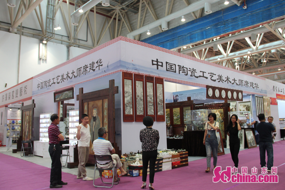 ̽�����_�����{�ɰ����[�� �R�����׾����C��