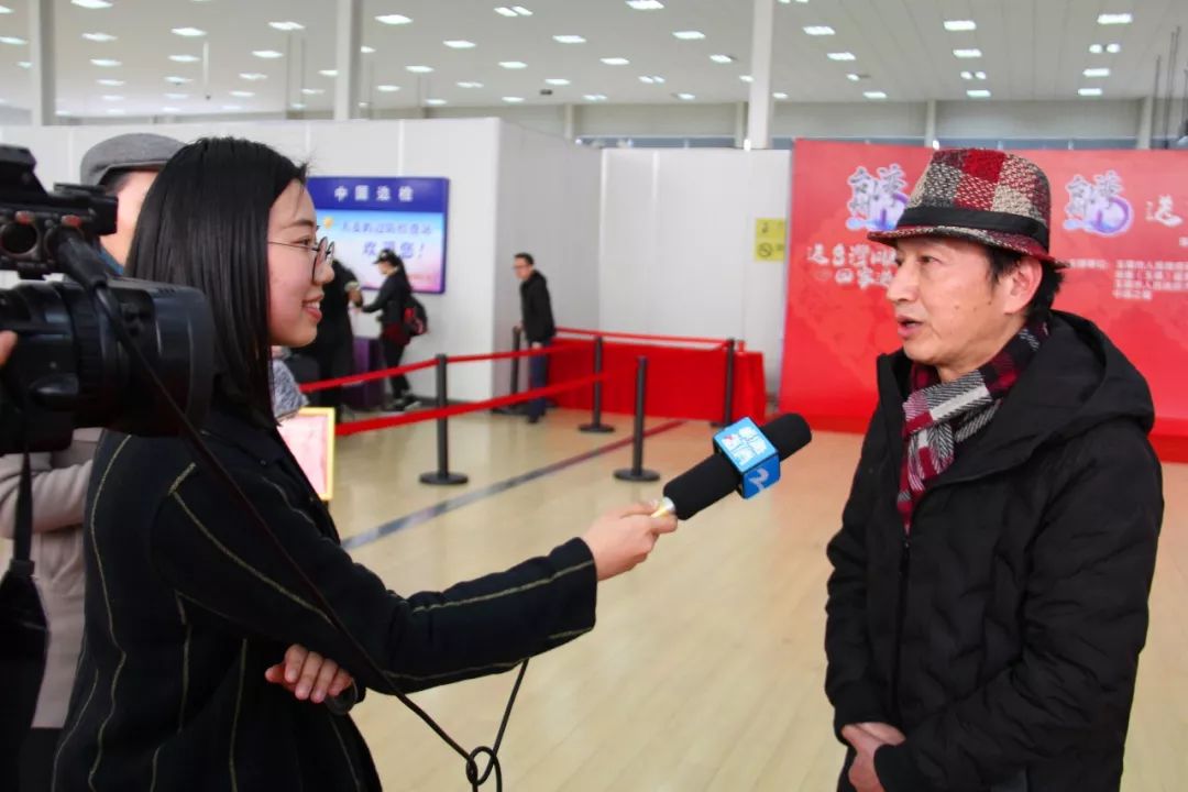 “一衣帶水難卻情·同舟共渡圓新春” ——浙江玉環舉行“送臺灣同胞回家過大年”活動 “一衣帶水難卻情·同舟共渡圓新春” ——浙江玉環舉行“送臺灣同胞回家過大年”活動