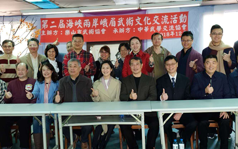 �ڶ��ú��{�ɰ���ü���g�Ļ�����������_���e��