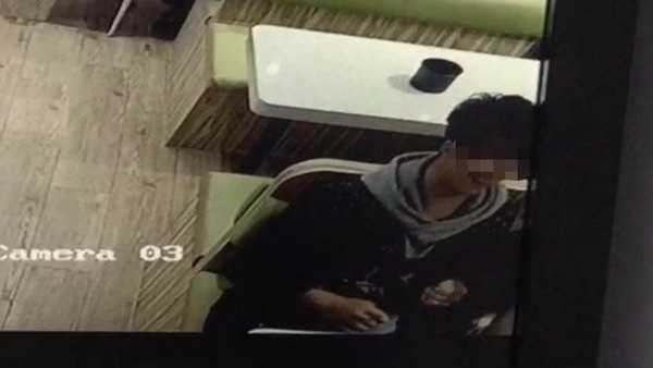 大學生撿到5萬元卻開溜 還錢后仍遭法辦 大學生撿到5萬元卻開溜 還錢后仍遭法辦