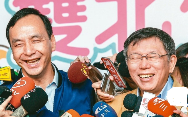 柯文哲頻繁拜會政壇大老 自稱還是政治素人 柯文哲頻繁拜會政壇大老 自稱還是政治素人