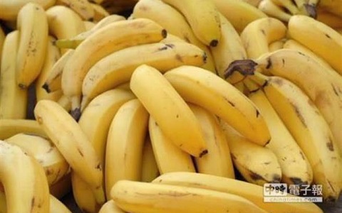 香蕉拍賣價竟比零售價高 網友質問:到底誰在造謠?