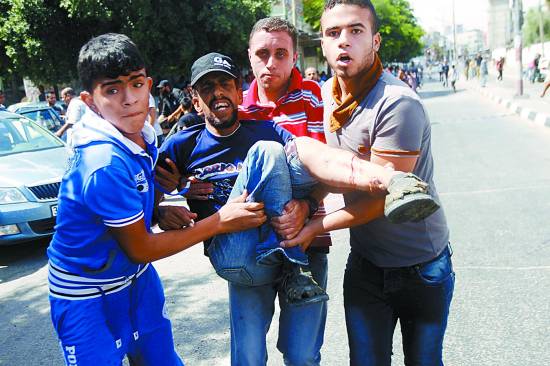 ��ɫ���c���R˹�đ�����б�ȼ֮��