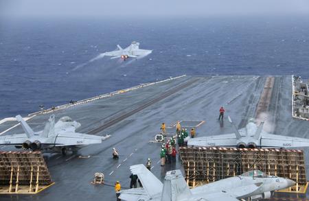 日媒稱美軍在關(guān)島舉行大規(guī)模軍演 日媒稱美軍在關(guān)島舉行大規(guī)模軍演