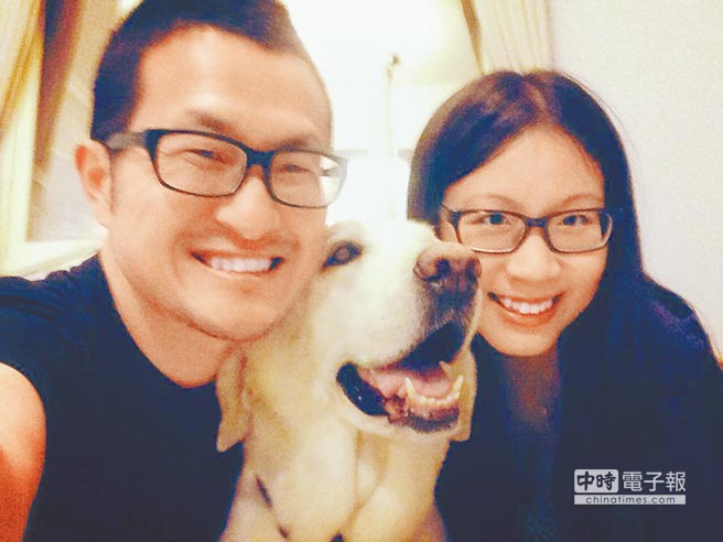 作家九把刀與其女友 作家九把刀與其女友