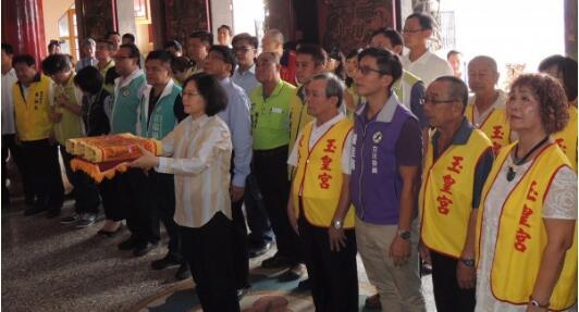 �̮��֡�ȥ�Ї������sȥ�ݡ��Ї��񡱣�ĘƤ����