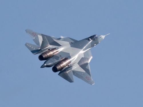 資料圖:俄羅斯正在研制的第五代戰(zhàn)機(jī)T-50 資料圖:俄羅斯正在研制的第五代戰(zhàn)機(jī)T-50