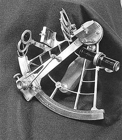 �������փx