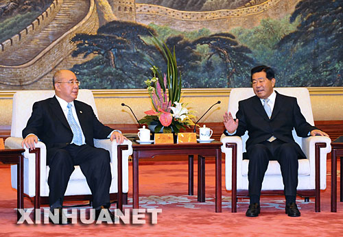 8��7�գ��й��������ξֳ�ί�Z�c���ڱ����������Õ�Ҋ������ϯ�W�\���_Ļʽ���Ї������h��ϯ�ǲ���һ�С� ���A��ӛ�� ��� �z