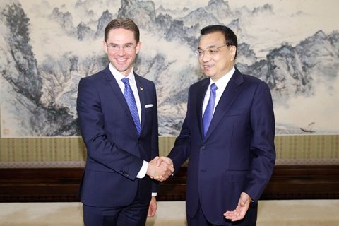 ������ ���� �z