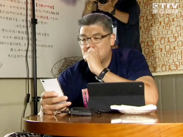 新媒體戰(zhàn)搶青年選票連勝文擬跟網(wǎng)友面對面