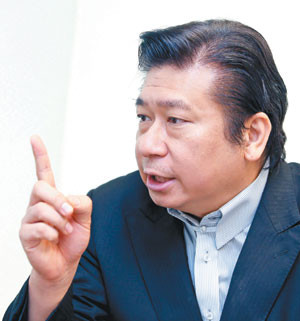 臺媒:張顯耀說詞矛盾“被辭”次日致信馬英九