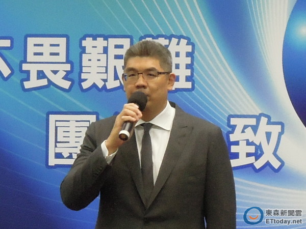 連勝文19日指出,沒有人可以用罵就罵上一個市長。 連勝文19日指出,沒有人可以用罵就罵上一個市長。