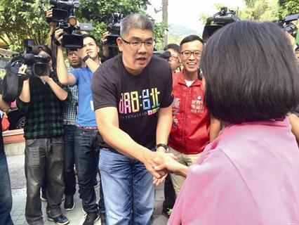 國(guó)民黨臺(tái)北市長(zhǎng)候選人連勝文。(圖片來源:臺(tái)灣今日新聞網(wǎng)) 國(guó)民黨臺(tái)北市長(zhǎng)候選人連勝文。(圖片來源:臺(tái)灣今日新聞網(wǎng))