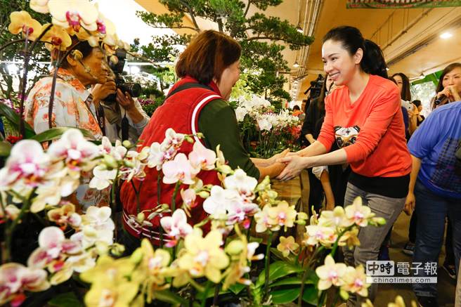 ����ɺ���ң�22�յ����ջ��а�Ʊ����һ���̡����������⣬����ÿһ���xƱ�����DƬ��Դ���_���Еr��ӈ�