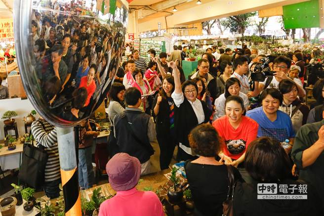 ����ɺ���ң�22�յ����ջ��а�Ʊ���������һ����ĩ�_���x�顣���DƬ��Դ���_���Еr��ӈ�