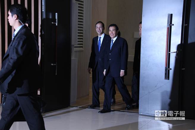 �RӢ�����±����L��������ͬ���x�_�����DƬ��Դ���_���Еr��ӈ�