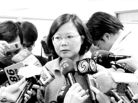 ��Ӣ�����_(d��)�U�˴����ЄӆT�� �����h���S���M(j��n)�h