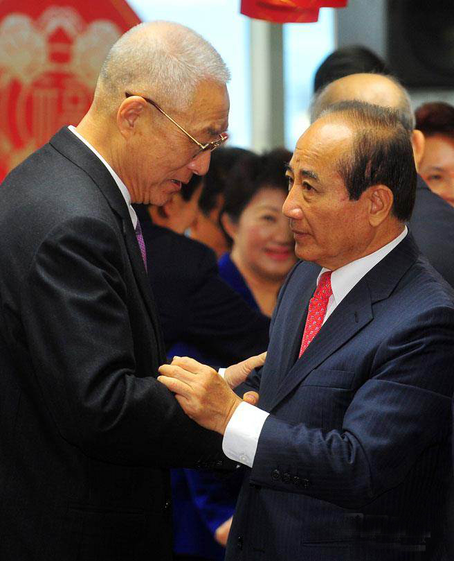 ������Ժ�L(zh��ng)������ƽ���ң��c���I(l��ng)��(d��o)�˅Ƕ��x����