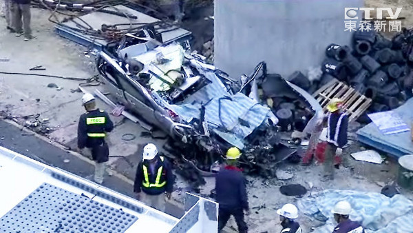 �_�н��\����F��