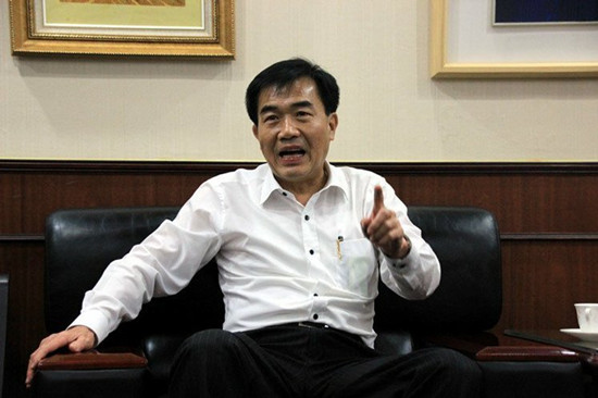 臺(tái)南市官員不進(jìn)議會(huì)市議長(zhǎng):可依法議處(圖)