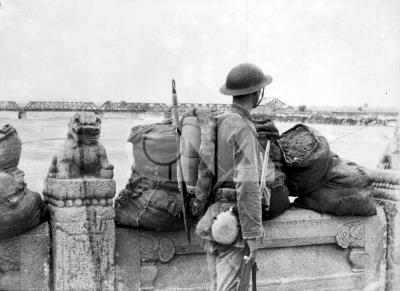 ��Ѫ�I�Ěvʷ�����z�����RӢ�����P����ʷ���D��