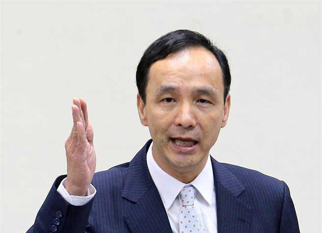 朱立倫火力全開再轟蔡:碰到財(cái)團(tuán)就轉(zhuǎn)彎 假話太多 朱立倫火力全開再轟蔡:碰到財(cái)團(tuán)就轉(zhuǎn)彎 假話太多