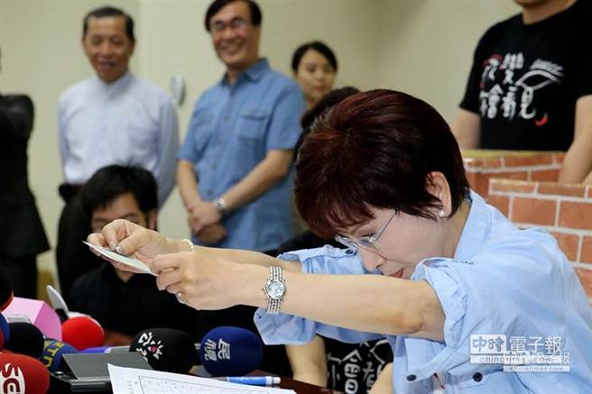 �������������������،�700�f֧Ʊ�p�ַ��ϣ�̹���֕��l��