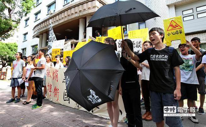 ���^(q��)�����n�V��У(li��n)�ˡ��ȌW(xu��)���F(tu��n)�w5��̖(h��o)������˼��Y(ji��)����(gu��)������Ҫ���N�������n�V��