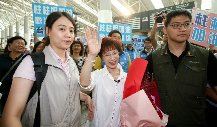 ����˵��F���¸��۱�ý�w�������񱊰���