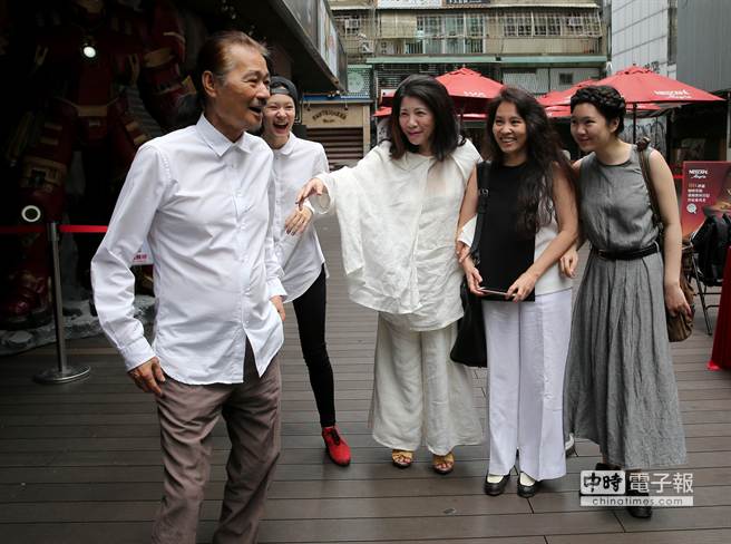 ʩ��������Ӣ�������b�ɐۡ�ռ���桢�b�H�񣨈D��