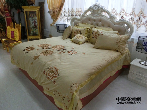 ������H�C��Ʒ���Ї��_���W ����Ӣ �z��