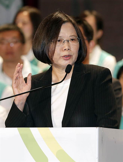 ��������������Ů����Ӣ�ģ��ֲ�����С��