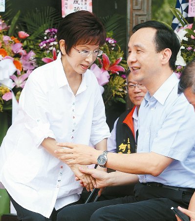 洪秀柱再度公開喊話,仍期盼黨主席朱立倫來擔(dān)任自己的副手 洪秀柱再度公開喊話,仍期盼黨主席朱立倫來擔(dān)任自己的副手