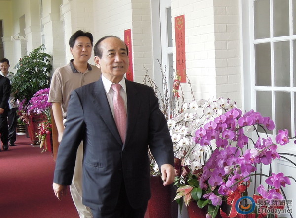 朱立倫盼續掌“立法院” 王金平:有機會就義不容辭 朱立倫盼續掌“立法院” 王金平:有機會就義不容辭