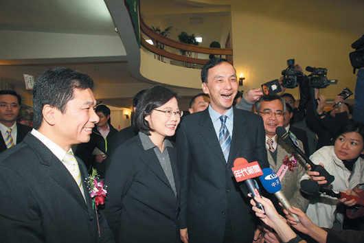 ���M�hĨ���x��