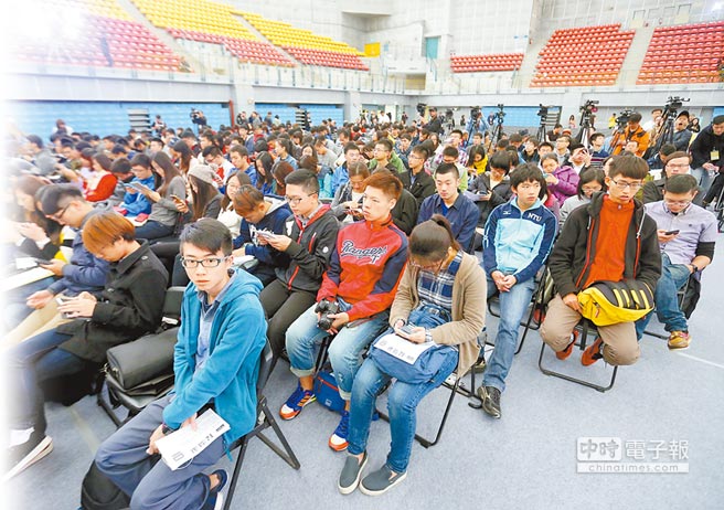 ��ӬF(xi��n)���D���D/���Еr��ӈ󡷣�