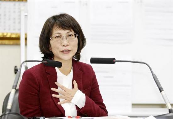 ���������{�Ĵ�W���P��Ů�ԙ��棺��Ӣ�ě]��