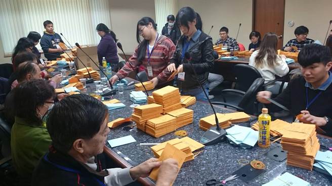 �ں����h�T����Ч�xƱ�����������@���˳ɵĉ����Ե�Ʊ���D������h�����xƱ�_Ʊ��r