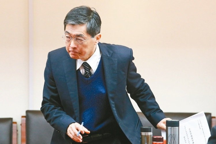 臺"環保署長"被氣得閃辭 國民黨吁民進黨落實謙卑 臺"環保署長"被氣得閃辭 國民黨吁民進黨落實謙卑