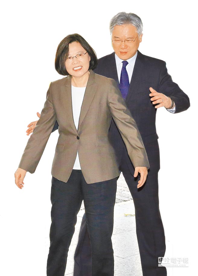 ��Ӣ�ģ���27�ո��ί�� �������F����ί�����ԣ��ң��Hӭ��ᘌ��ɰ��Pϵ����������ՄԒ����̽�ꡣ���DƬ��Դ���_�����Ї��r�󡷣�