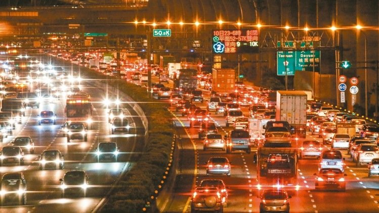 �_(t��i)������"��ͨ���L(zh��ng)"ȡ���������ҹ�g�����M(f��i) �鮔(d��ng)������1000�f(w��n)