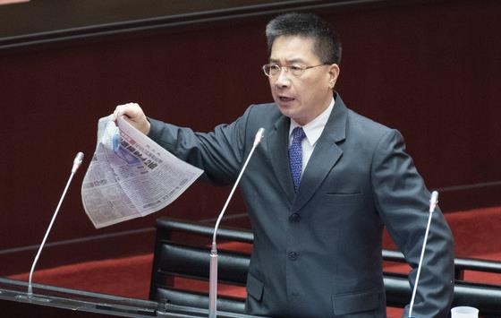 徐國勇泄露臺(tái)"行政院發(fā)言人"人事案 童振源猝不及防 徐國勇泄露臺(tái)"行政院發(fā)言人"人事案 童振源猝不及防