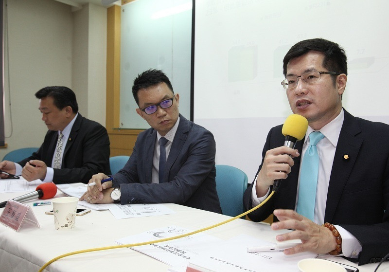 �_�������ǎ�26���e�����{ӛ�ߕ�������ί���_�������ң���������󣩳�ϯ�����g�ߞ��_�������������������ʢ����