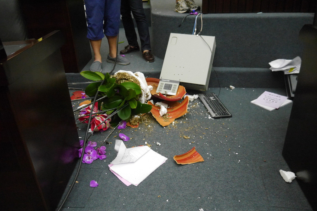 ����ˤ�ļ������Ԓ����ײ�����Եȣ������y