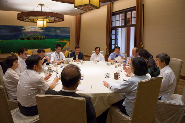 ��Ӣ��3�����_�������Q�߅f�{���h��